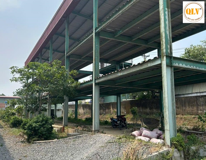 Mechanical Engineering Factory for Rent in Vietnam with 5 Cranes